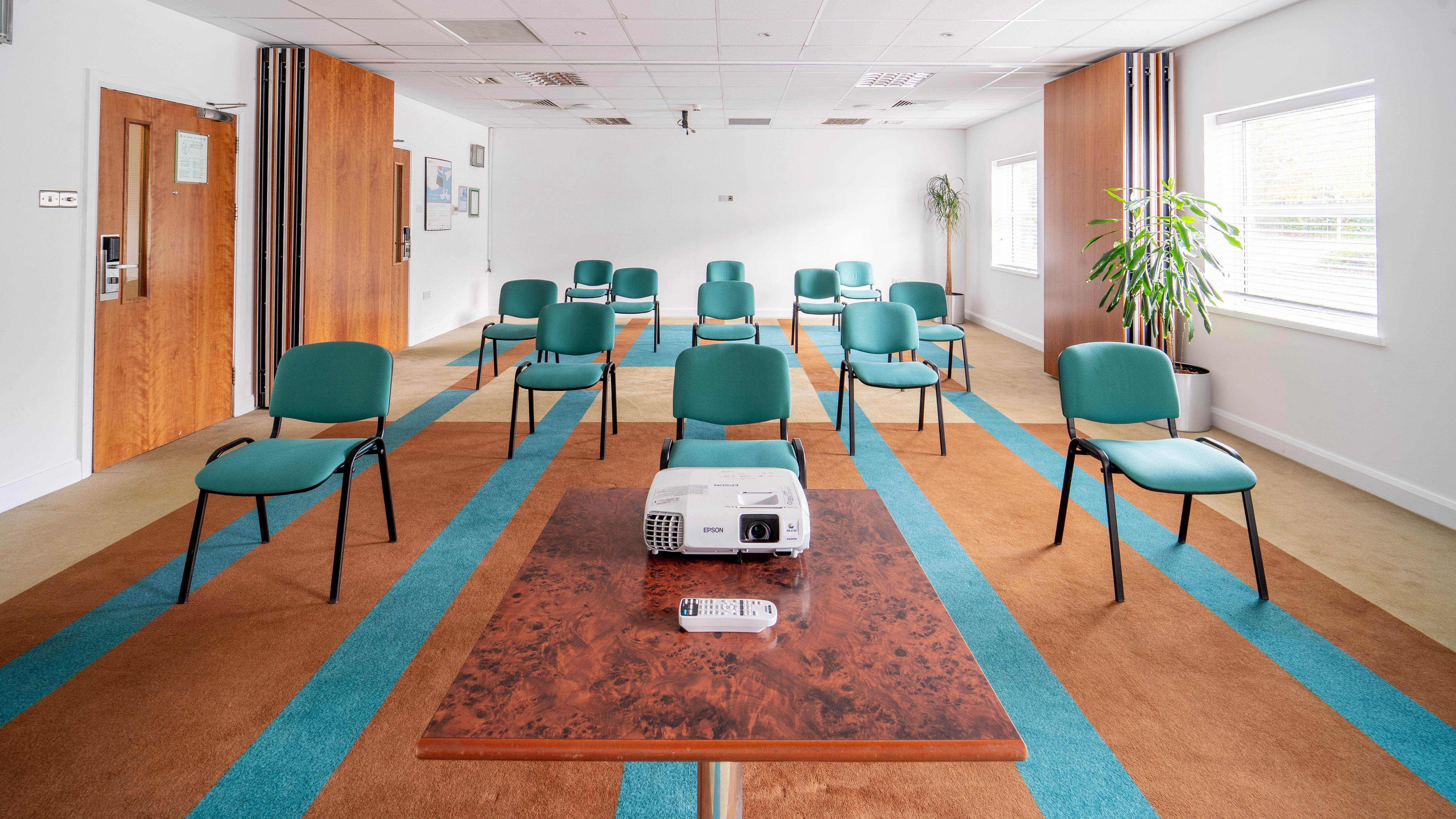 Holiday Inn Bristol Airport By Ihg Redhill  Eksteriør billede