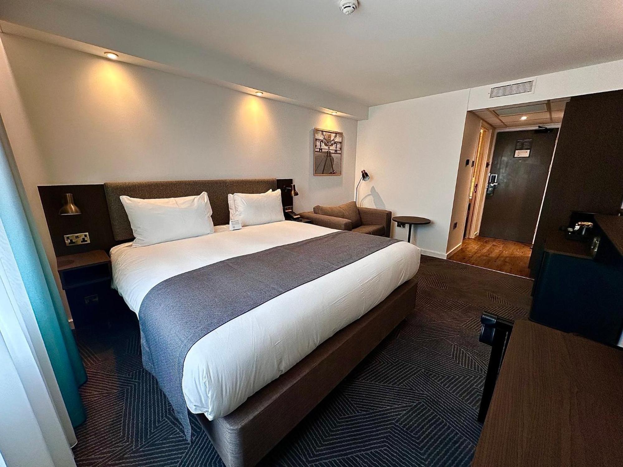 Holiday Inn Bristol Airport By Ihg Redhill  Eksteriør billede