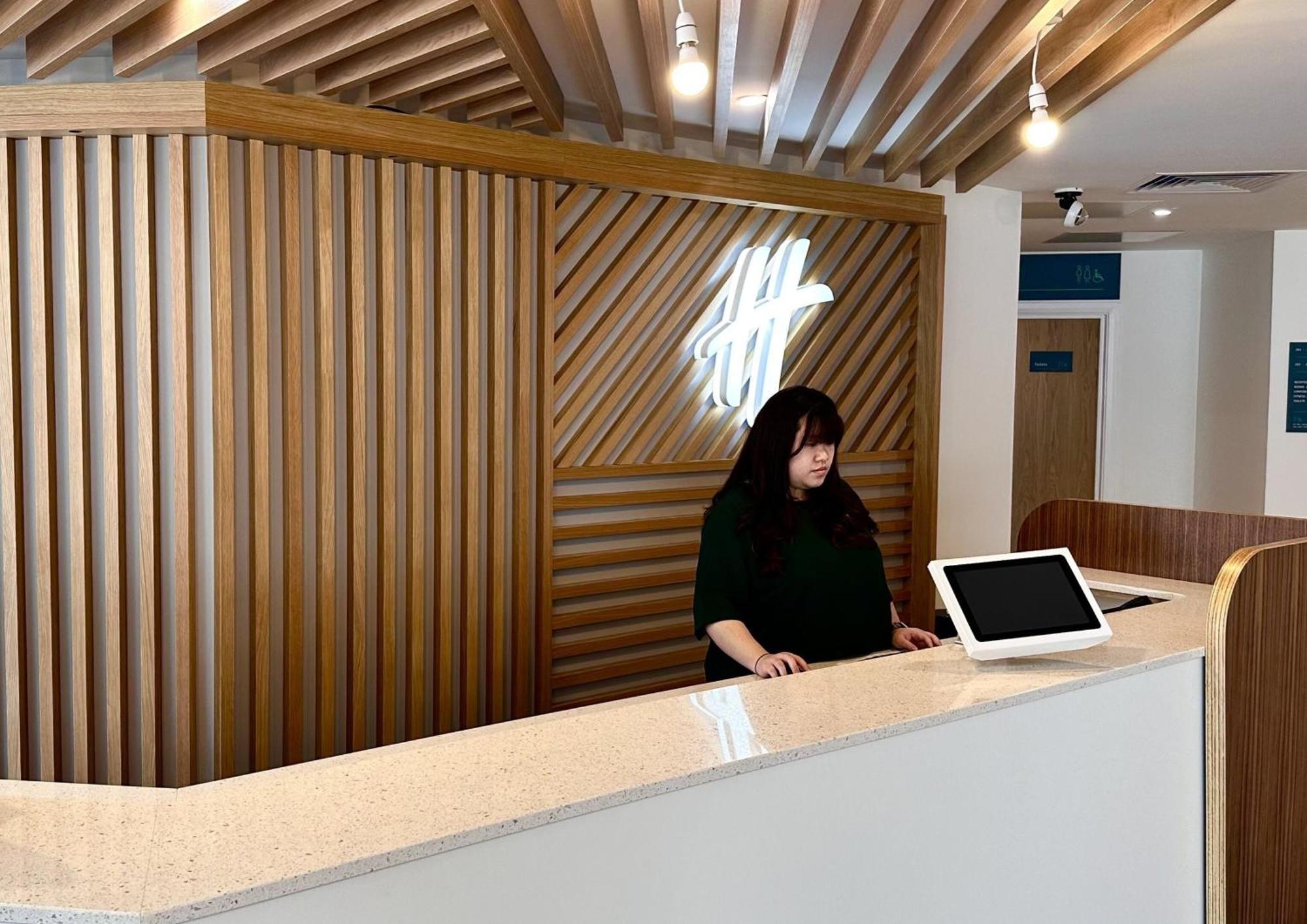 Holiday Inn Bristol Airport By Ihg Redhill  Eksteriør billede