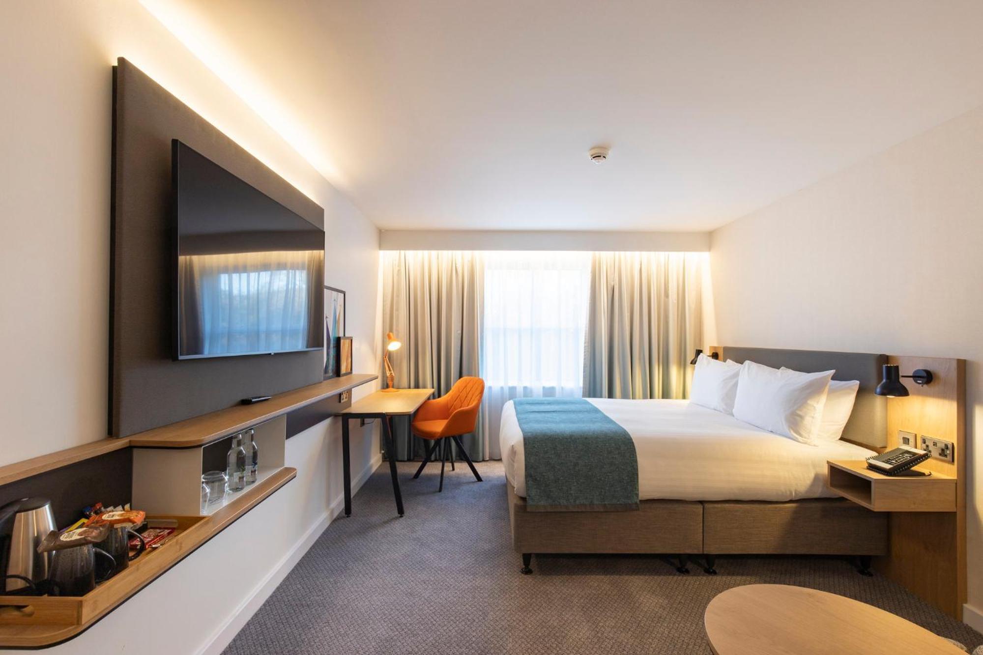 Holiday Inn Bristol Airport By Ihg Redhill  Eksteriør billede