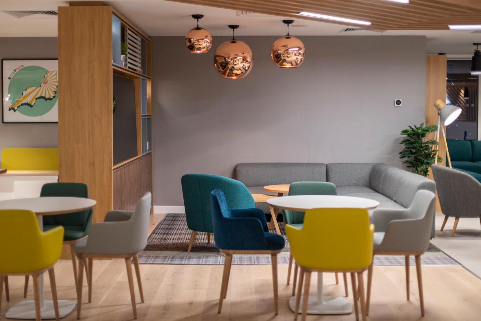 Holiday Inn Bristol Airport By Ihg Redhill  Eksteriør billede