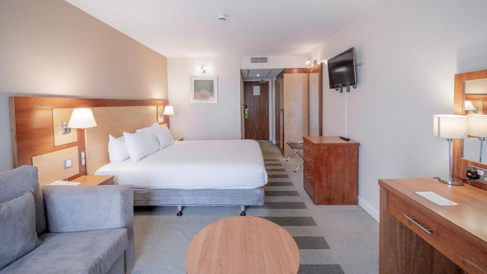 Holiday Inn Bristol Airport By Ihg Redhill  Eksteriør billede
